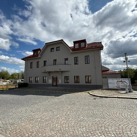 Resident House And Pensionat Priseka